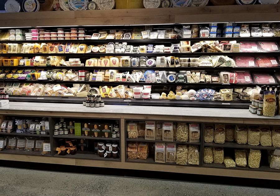 Giant-Heirloom-Market-Cheese-Shop